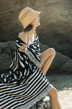 Load image into Gallery viewer, Remington Beach Towel