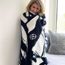 Load image into Gallery viewer, Dream | Jumper Maybach – White Winds Blanket