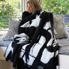 Load image into Gallery viewer, Dream | Jumper Maybach – White Winds Blanket