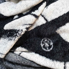 Load image into Gallery viewer, Dream | Jumper Maybach – White Winds Blanket
