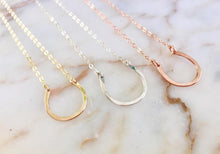 Load image into Gallery viewer, 16” Horseshoe Necklace