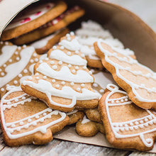 Load image into Gallery viewer, Vanilla Christmas Cookie Candle
