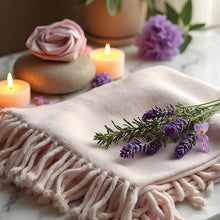 Load image into Gallery viewer, Cozy Cashmere Blanket Candle
