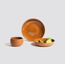 Load image into Gallery viewer, Le &quot;Kuisto&quot; Dinnerware Set - 12 Pieces
