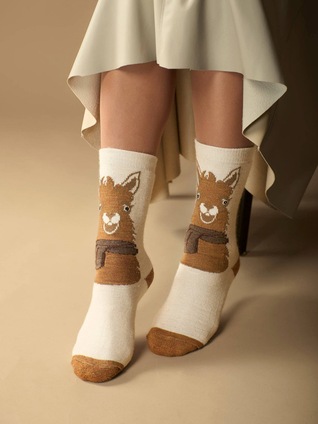 Alpaca Socks | Light Cushion Socks | Crew Socks: White / Medium