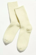 Load image into Gallery viewer, Cashmere Cloud Socks - Creme
