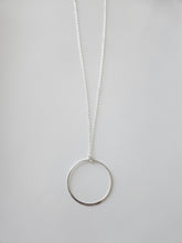 Load image into Gallery viewer, Long Circle Necklace
