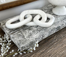 Load image into Gallery viewer, Marble Link Chain Decor - White
